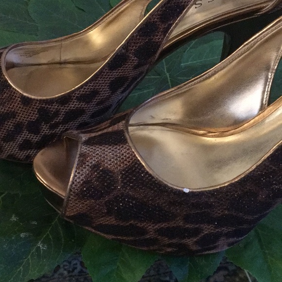 SOLD - Picture 4 of 8